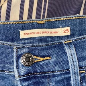 Levi’s 720 High Rise Super Skinny Jeans